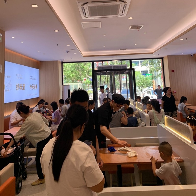 狀元米線，二十年專注純大米米線，品質(zhì)保障，市場信賴。選擇我們，共享美味商機(jī)，成就創(chuàng)業(yè)夢想！